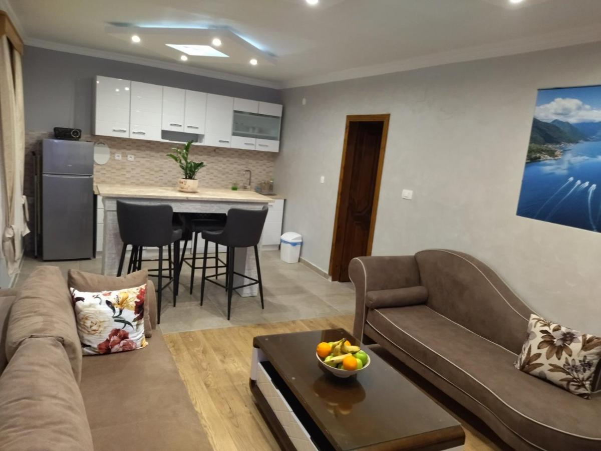 Apartment Ksenija كوتور المظهر الخارجي الصورة